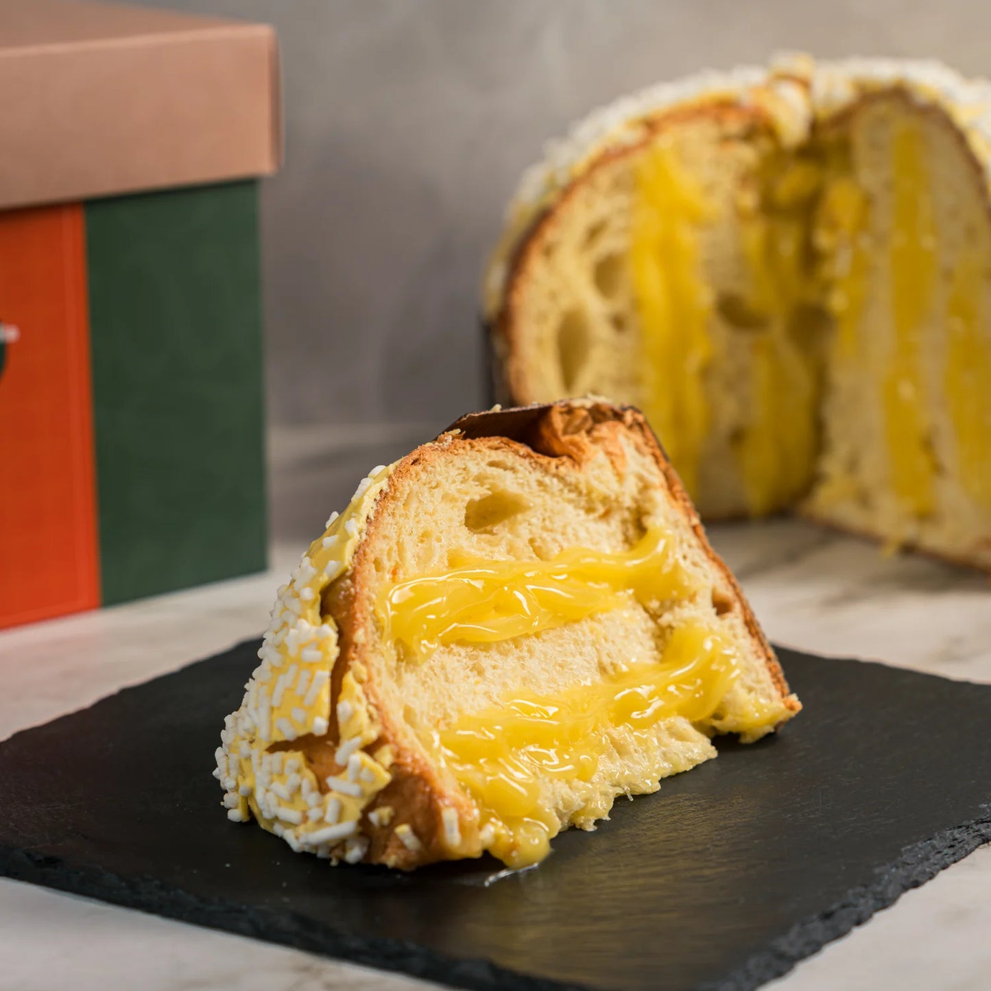 Panettone Artigianale Farcito con Crema al Limone | 1,2kg