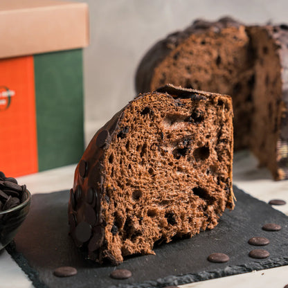 Panettone Artigianale Impasto Cioccolato con Gocce di Cioccolato | 1kg